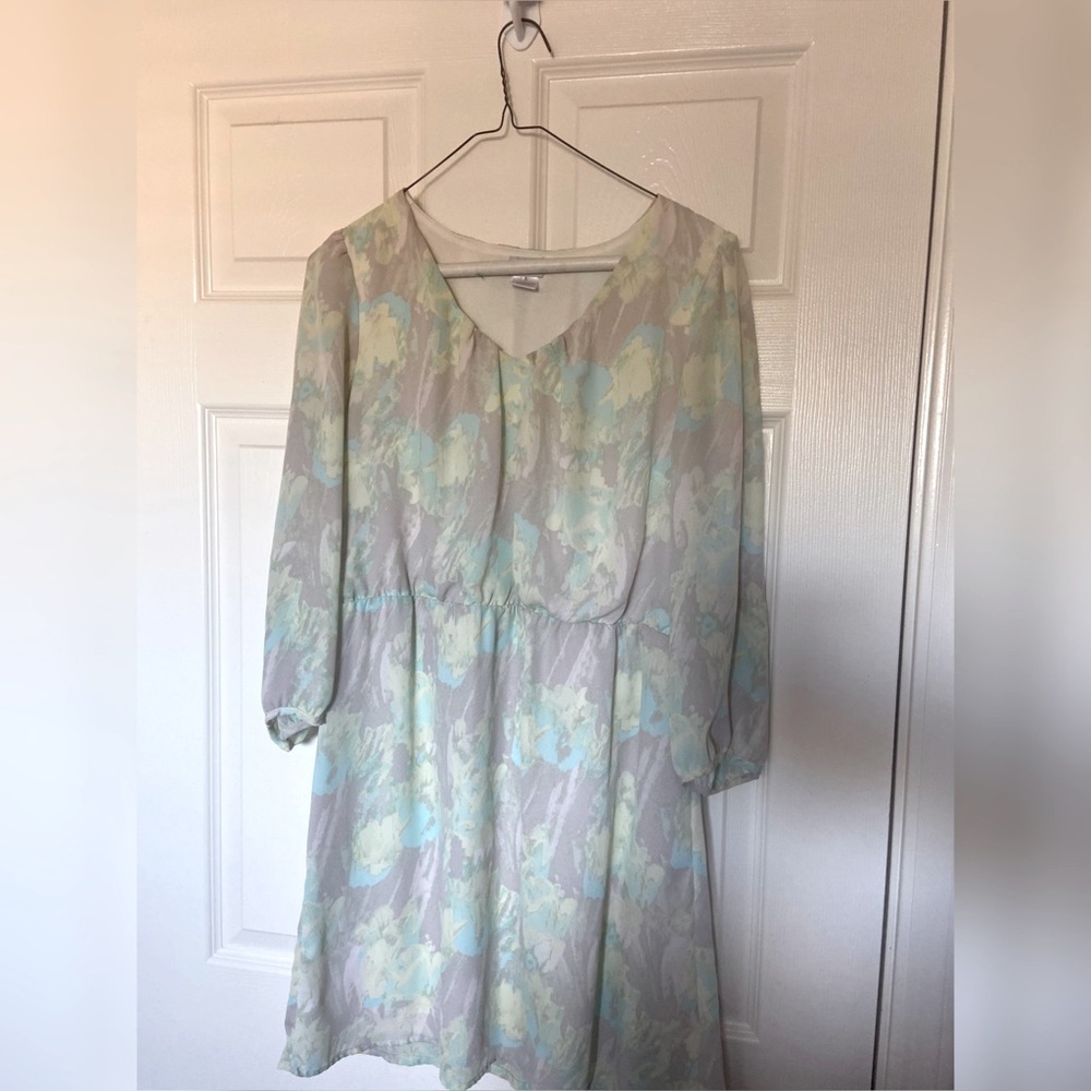 Water color floral dress perfect for spring